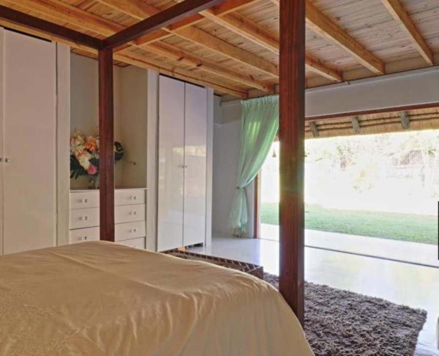 5 Bedroom Property for Sale in Marloth Park Mpumalanga