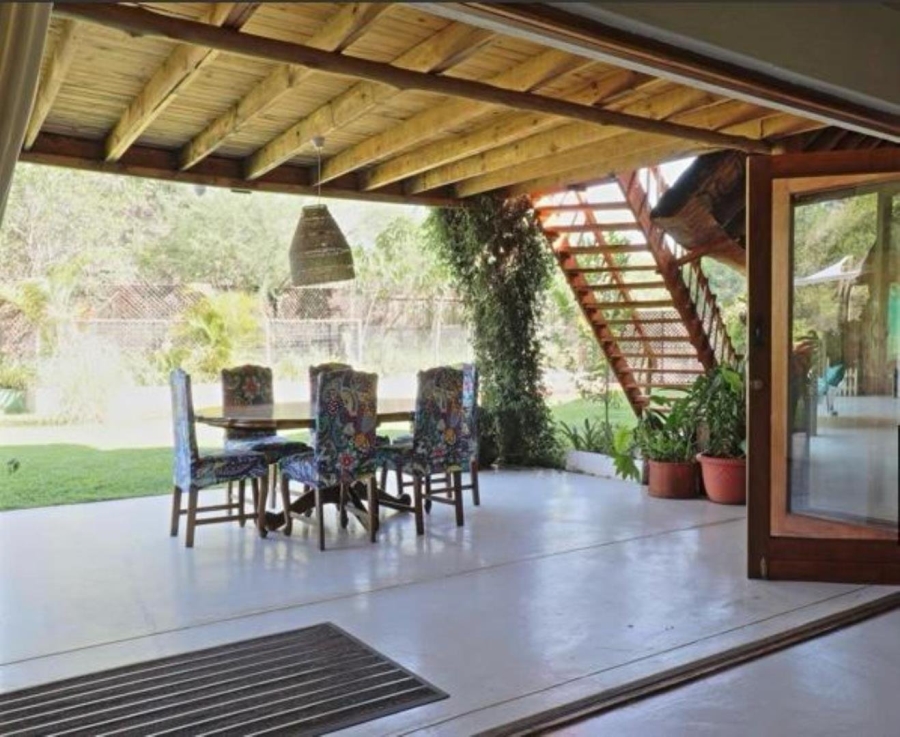 5 Bedroom Property for Sale in Marloth Park Mpumalanga