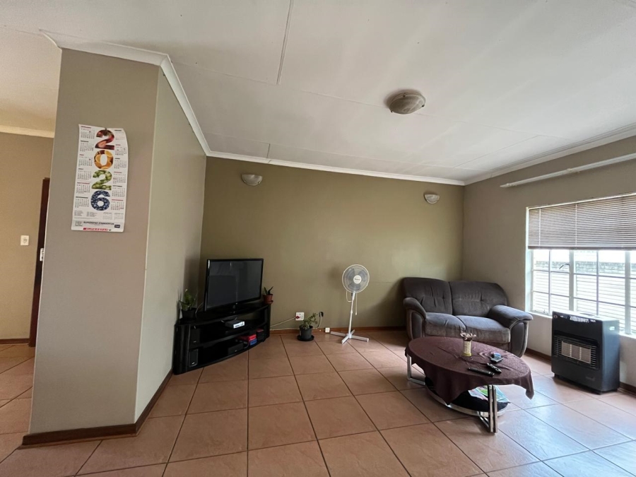 3 Bedroom Property for Sale in Standerton Mpumalanga