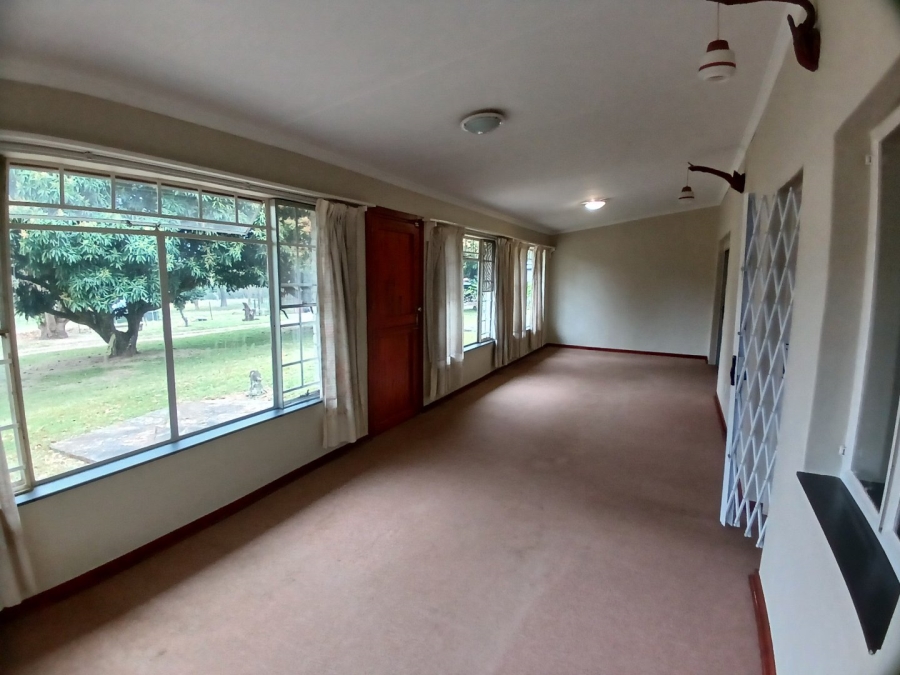 To Let Commercial Property for Rent in White River AH Mpumalanga
