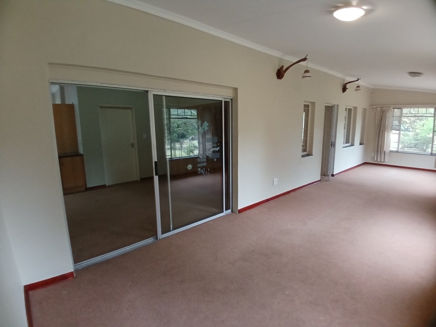 To Let Commercial Property for Rent in White River AH Mpumalanga