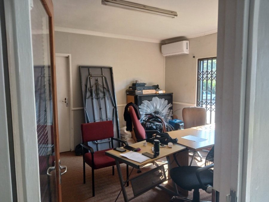 To Let Commercial Property for Rent in White River Mpumalanga