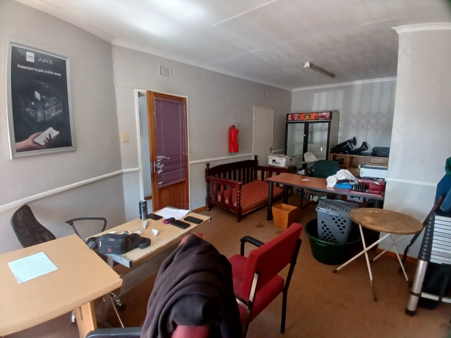 To Let Commercial Property for Rent in White River Mpumalanga