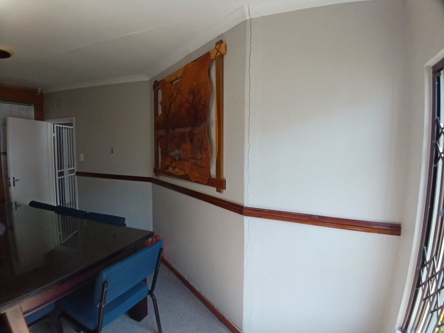 To Let Commercial Property for Rent in White River Mpumalanga
