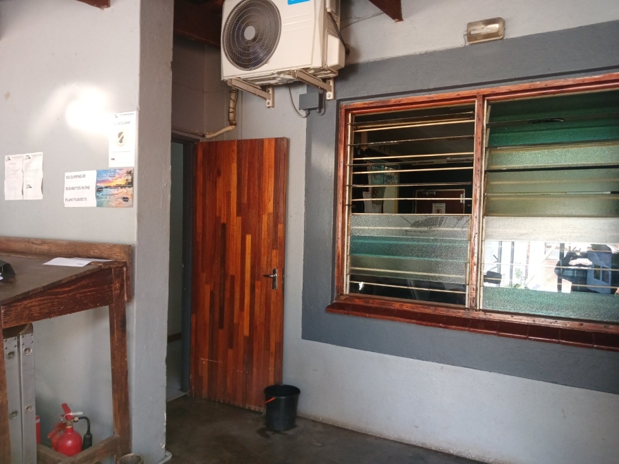 To Let Commercial Property for Rent in White River Mpumalanga