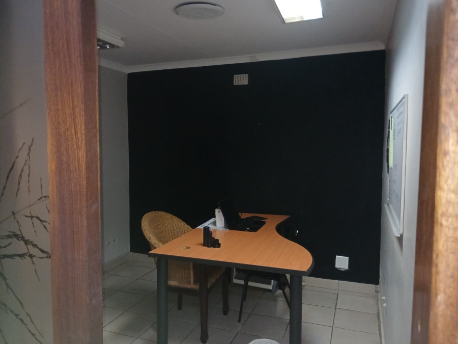 To Let Commercial Property for Rent in White River Mpumalanga