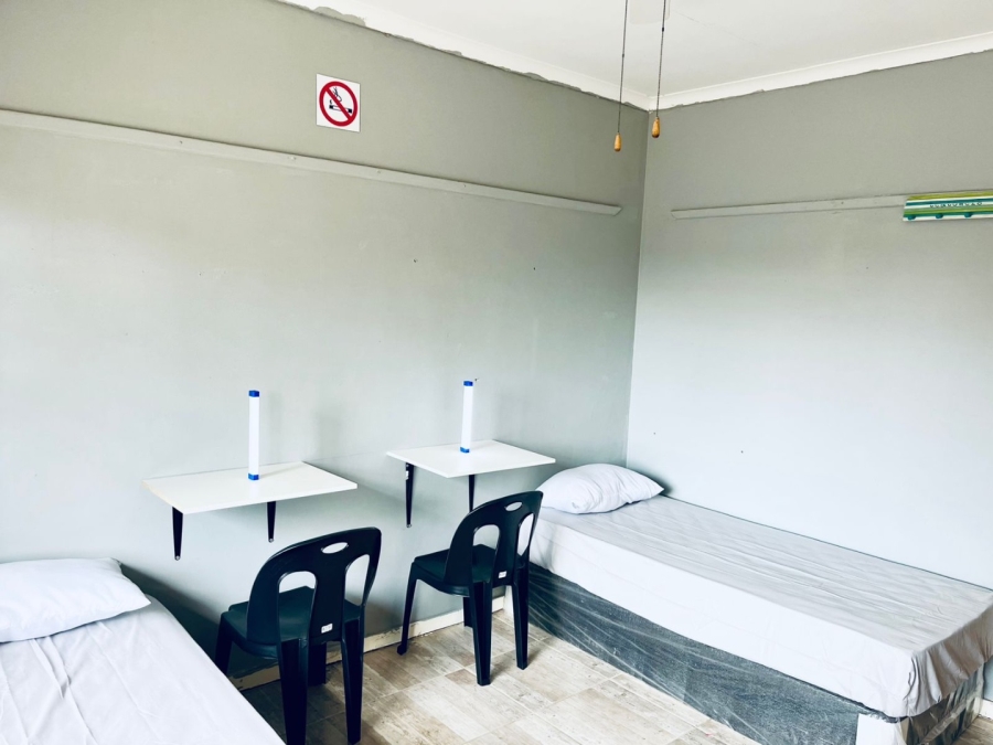 To Let 4 Bedroom Property for Rent in Flora Park Mpumalanga