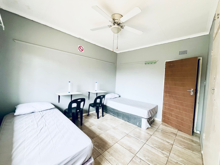 To Let 4 Bedroom Property for Rent in Flora Park Mpumalanga