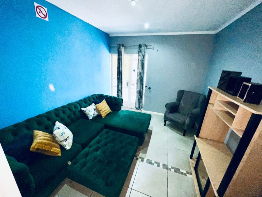 To Let 4 Bedroom Property for Rent in Flora Park Mpumalanga