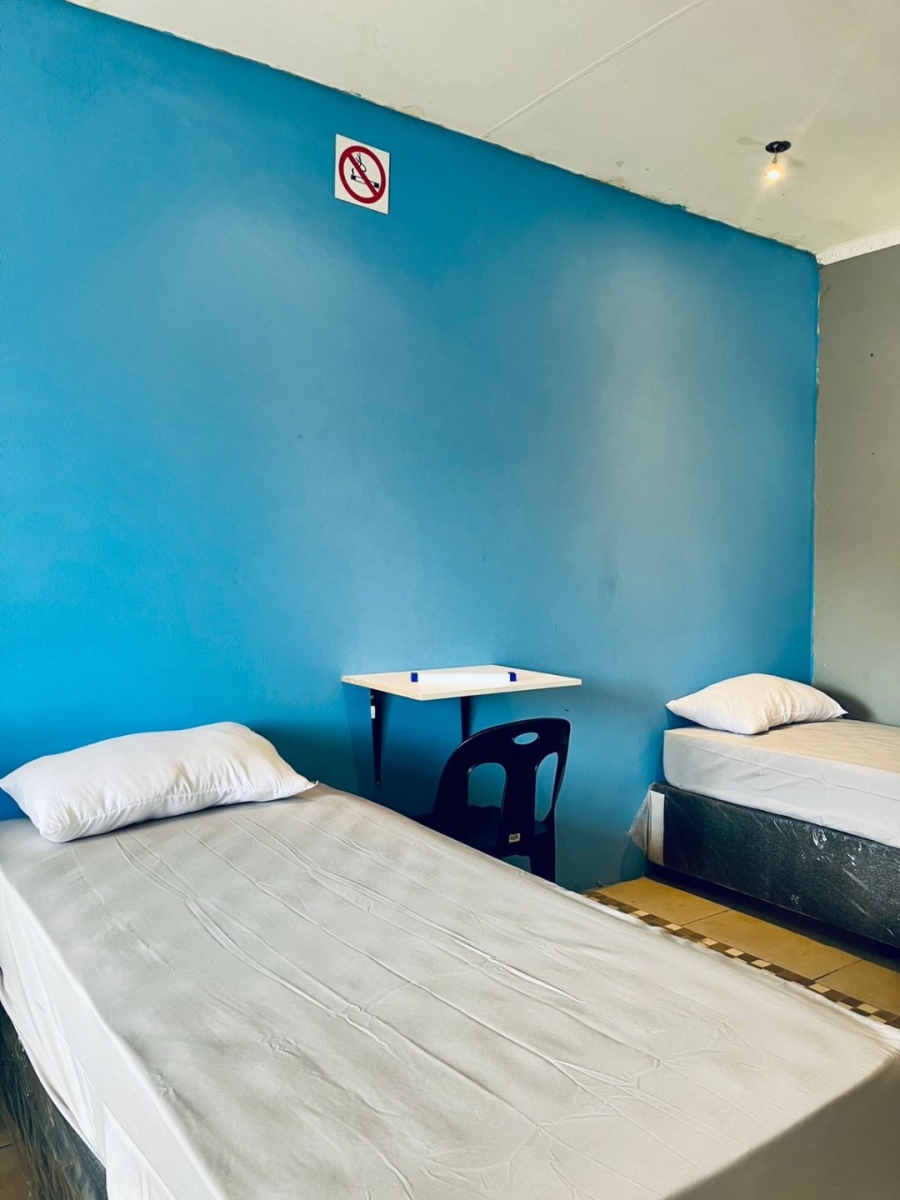 To Let 4 Bedroom Property for Rent in Flora Park Mpumalanga
