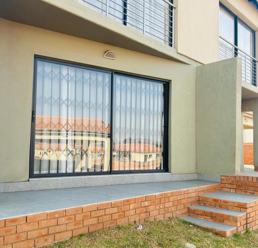 3 Bedroom Property for Sale in Jackaroo Park Mpumalanga
