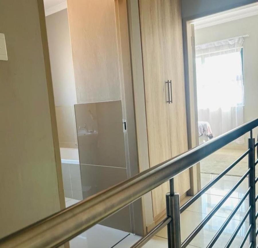 3 Bedroom Property for Sale in Jackaroo Park Mpumalanga