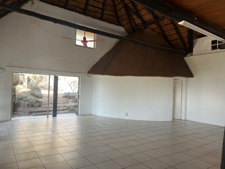 To Let Commercial Property for Rent in Drum Rock Industrial Park Mpumalanga