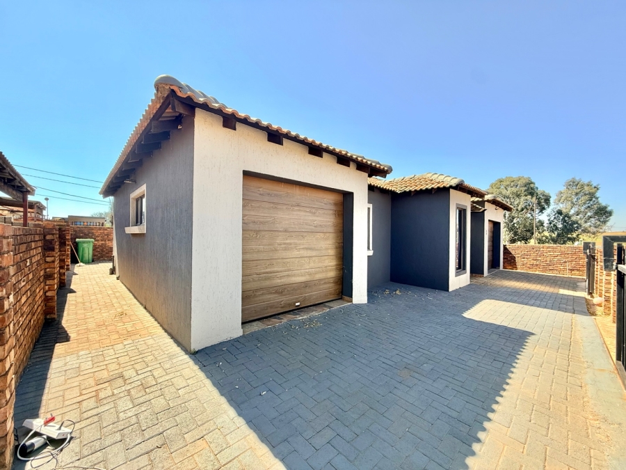 To Let 2 Bedroom Property for Rent in Nazareth Mpumalanga