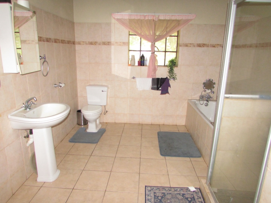 Commercial Property for Sale in White River Estates Mpumalanga