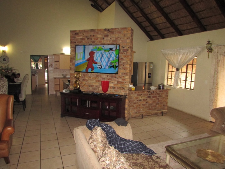 Commercial Property for Sale in White River Estates Mpumalanga