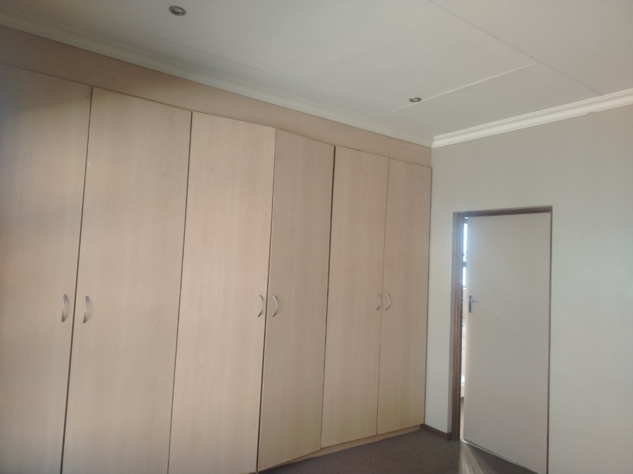 To Let 3 Bedroom Property for Rent in Reyno Ridge Mpumalanga