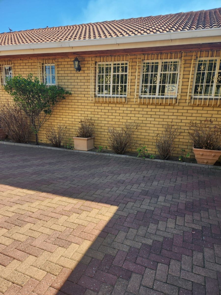 4 Bedroom Property for Sale in Standerton Mpumalanga