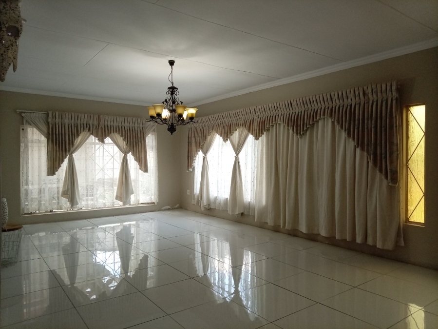  Bedroom Property for Sale in Standerton Mpumalanga