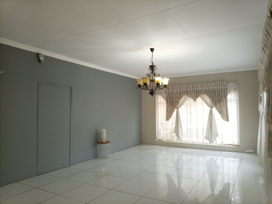  Bedroom Property for Sale in Standerton Mpumalanga