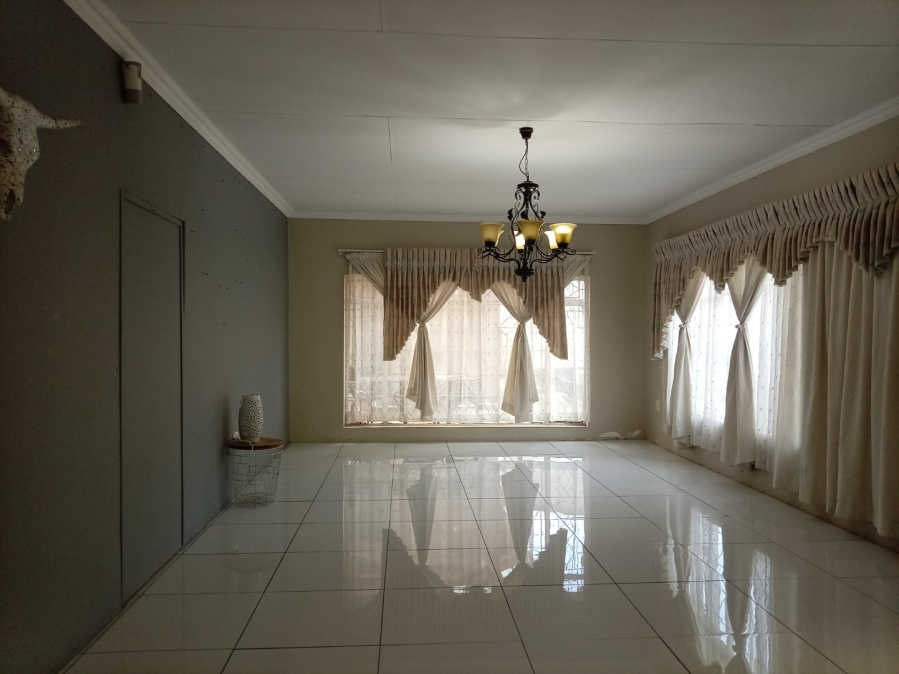  Bedroom Property for Sale in Standerton Mpumalanga