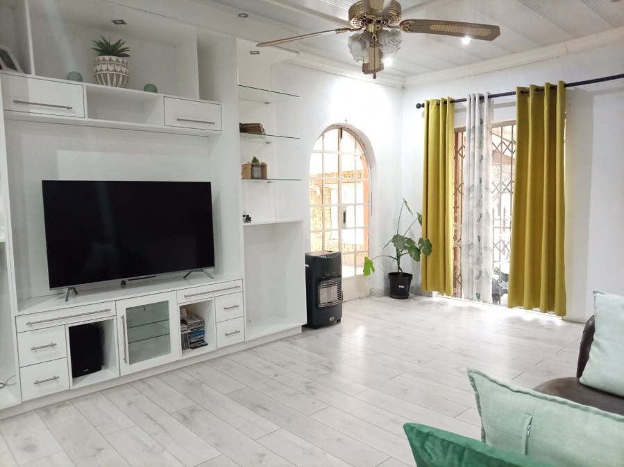  Bedroom Property for Sale in Standerton Mpumalanga