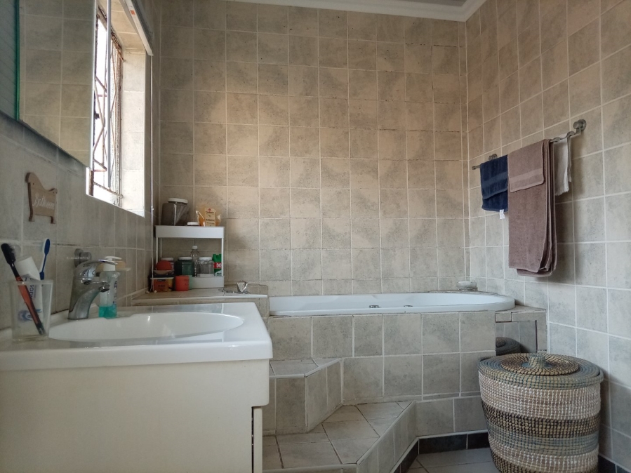  Bedroom Property for Sale in Standerton Mpumalanga