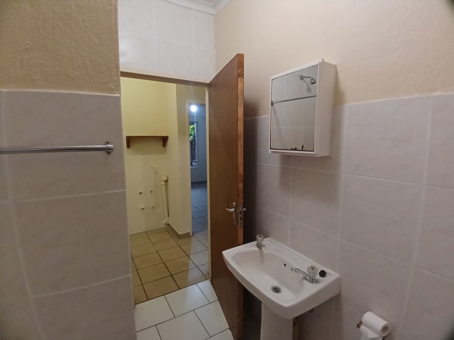 To Let 2 Bedroom Property for Rent in White River Mpumalanga