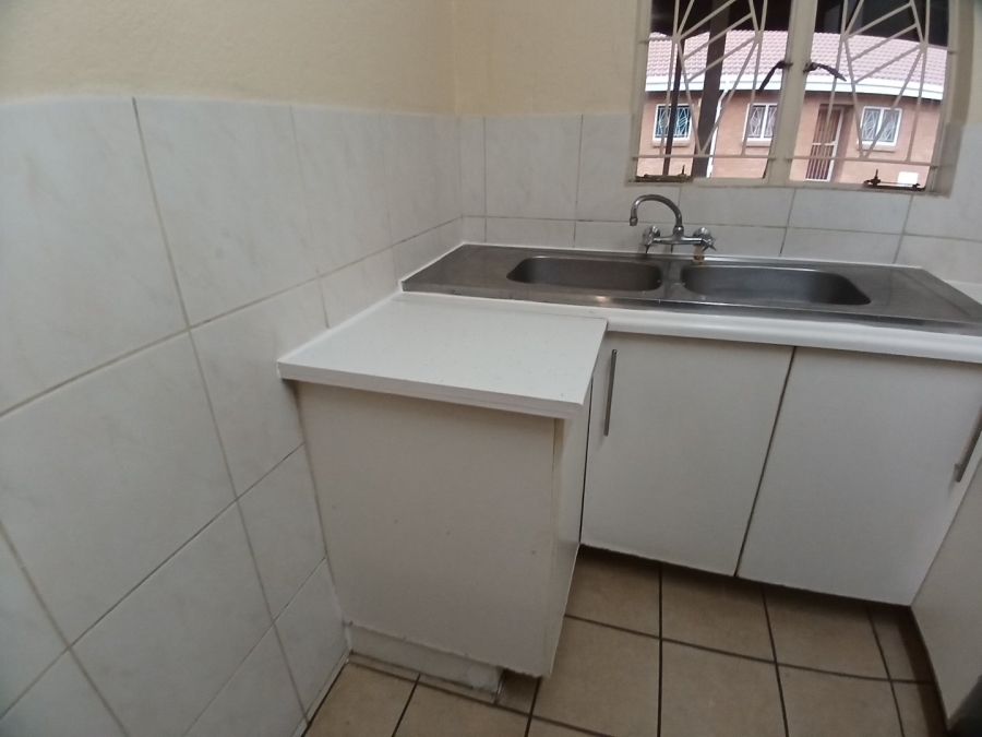 To Let 2 Bedroom Property for Rent in White River Mpumalanga
