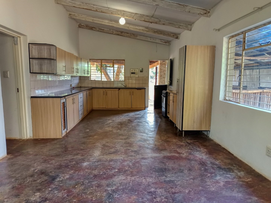To Let 4 Bedroom Property for Rent in White River AH Mpumalanga