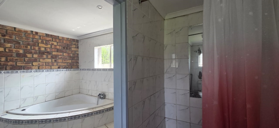 To Let 2 Bedroom Property for Rent in Meyerville Mpumalanga