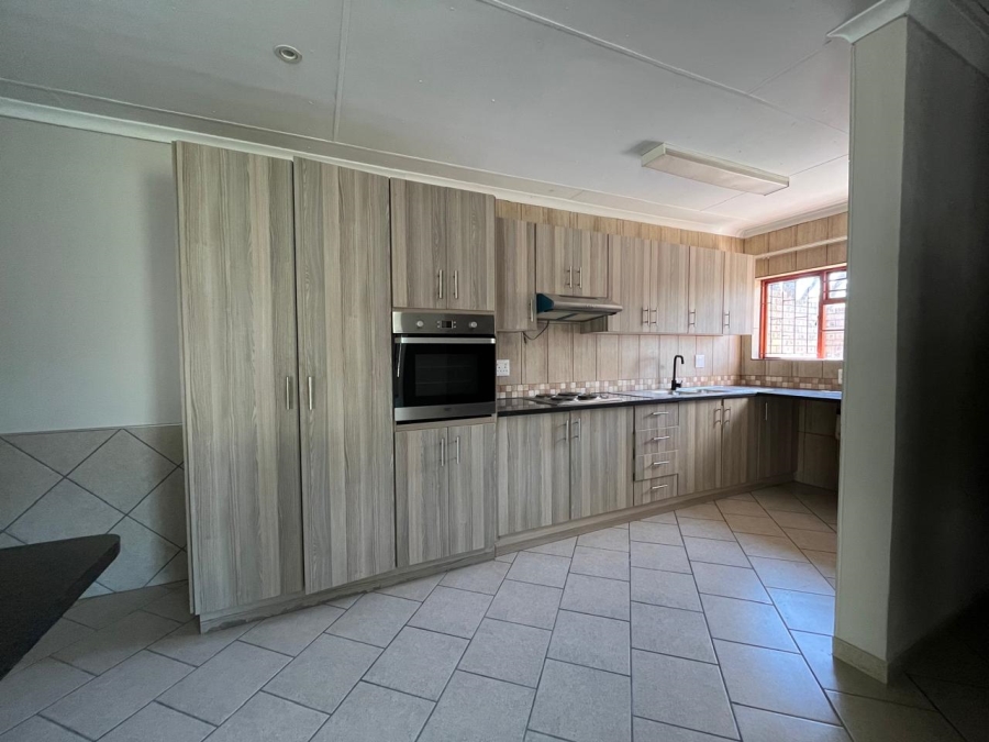 To Let 4 Bedroom Property for Rent in Meyerville Mpumalanga