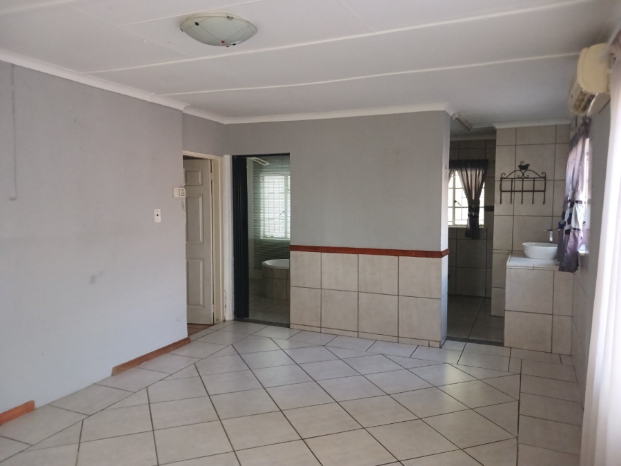 To Let 4 Bedroom Property for Rent in Rocky Drift Mpumalanga