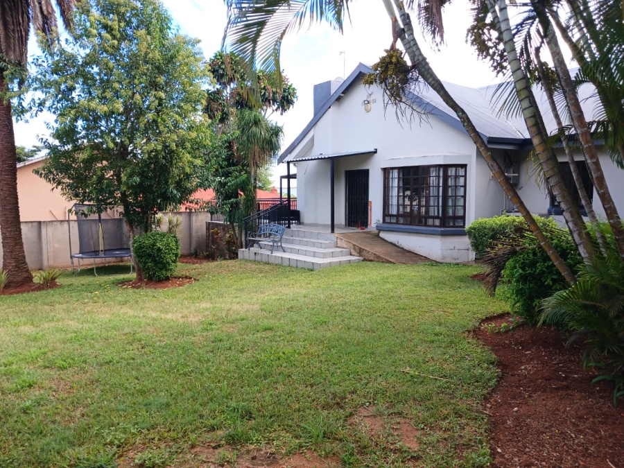 To Let 3 Bedroom Property for Rent in White River Mpumalanga