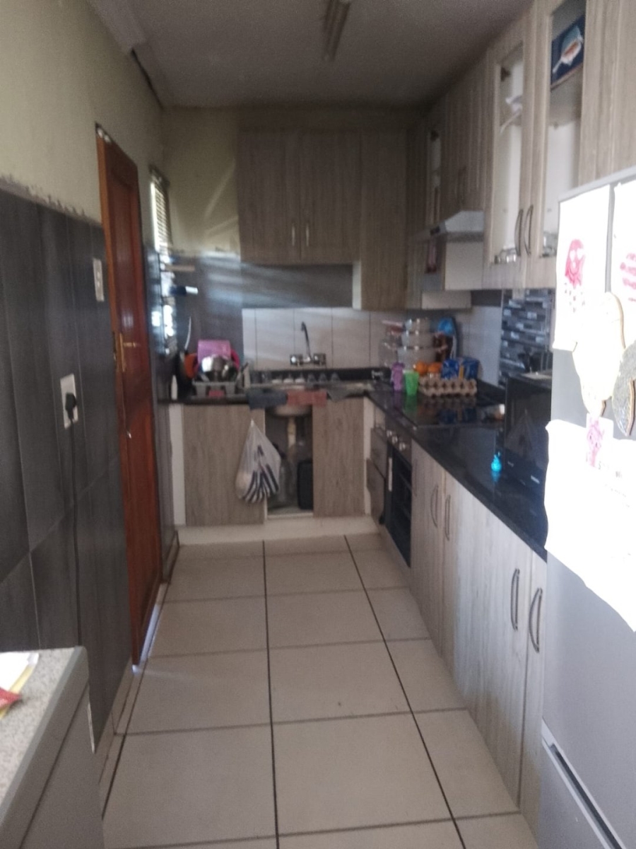 5 Bedroom Property for Sale in Hillsview Mpumalanga