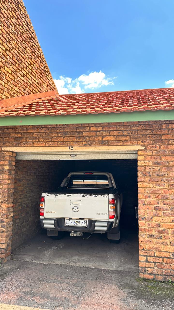 To Let 2 Bedroom Property for Rent in Middelburg Central Mpumalanga