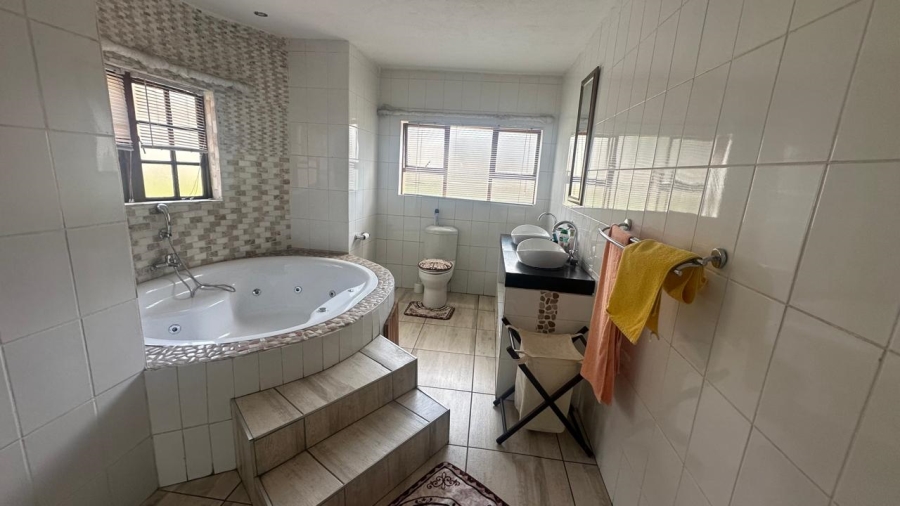 5 Bedroom Property for Sale in Bankenveld Estate Mpumalanga