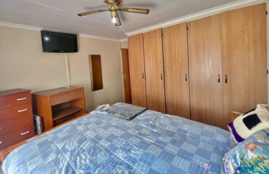4 Bedroom Property for Sale in Cosmosrand Mpumalanga
