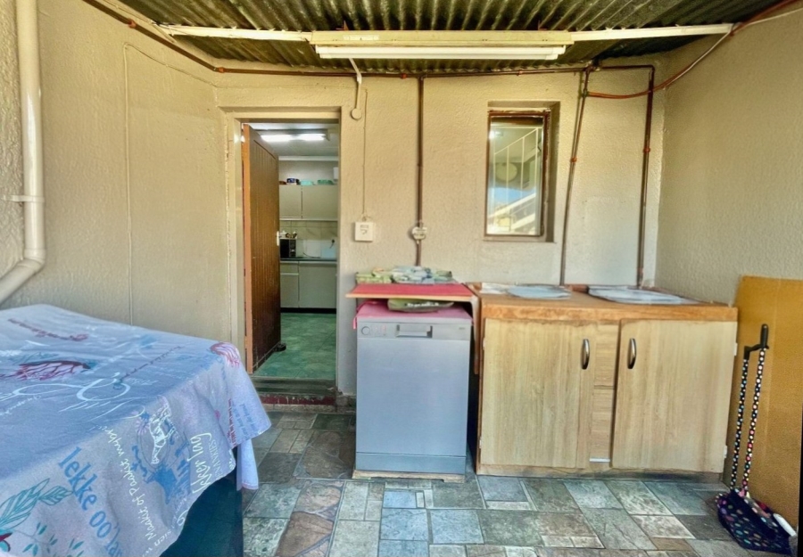 4 Bedroom Property for Sale in Cosmosrand Mpumalanga