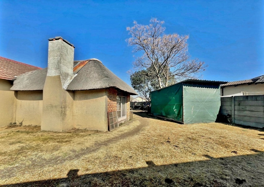 4 Bedroom Property for Sale in Cosmosrand Mpumalanga