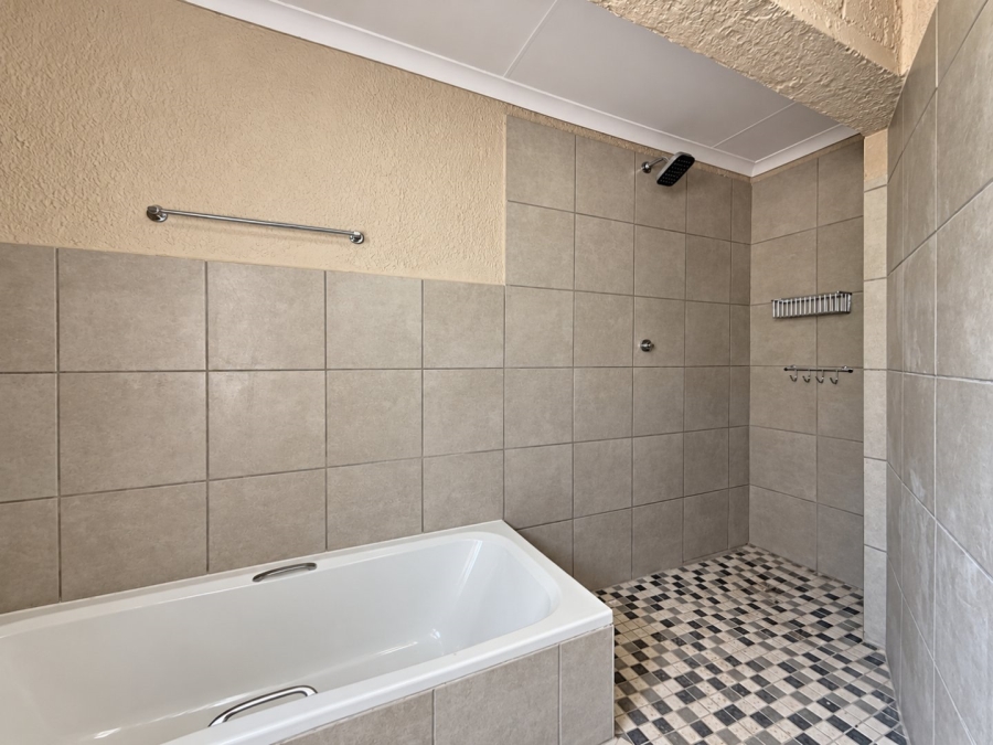 To Let 3 Bedroom Property for Rent in White River AH Mpumalanga