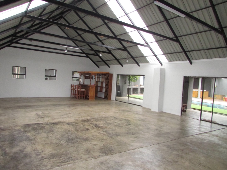 Commercial Property for Sale in White River Estates Mpumalanga