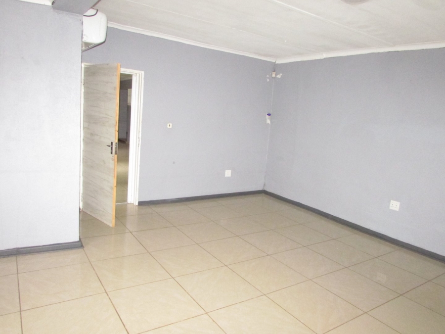 Commercial Property for Sale in White River Estates Mpumalanga