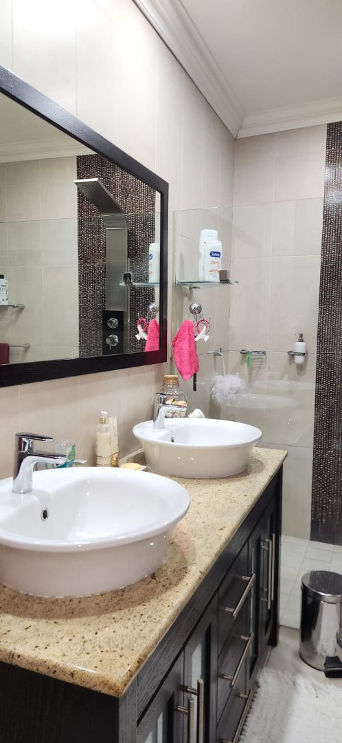4 Bedroom Property for Sale in Kruinpark Mpumalanga