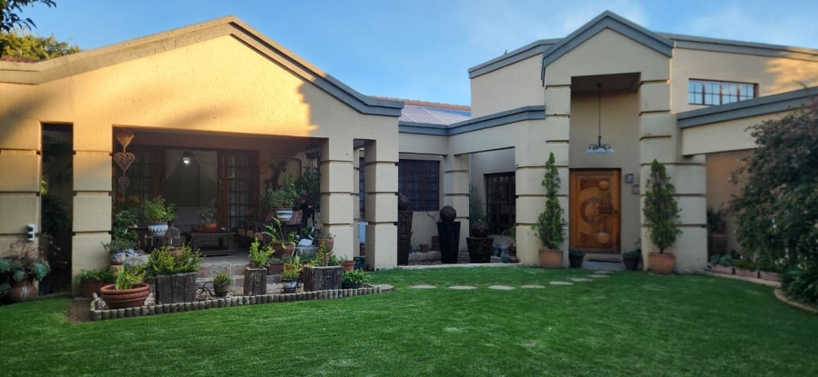 4 Bedroom Property for Sale in Kruinpark Mpumalanga