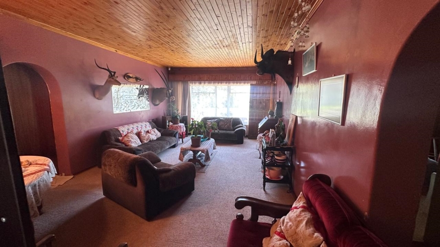 6 Bedroom Property for Sale in Reyno Ridge Mpumalanga