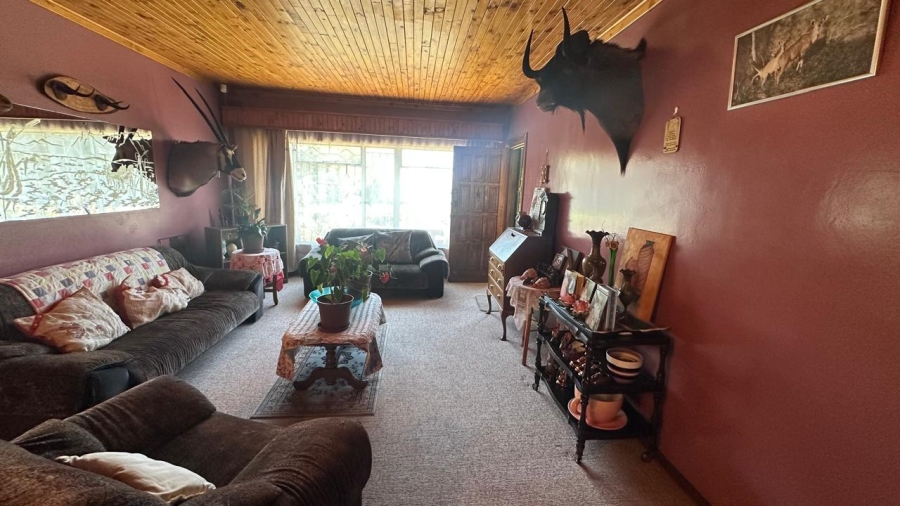 6 Bedroom Property for Sale in Reyno Ridge Mpumalanga