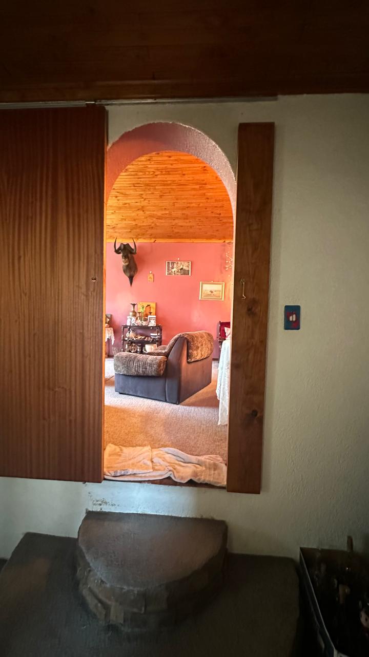 6 Bedroom Property for Sale in Reyno Ridge Mpumalanga