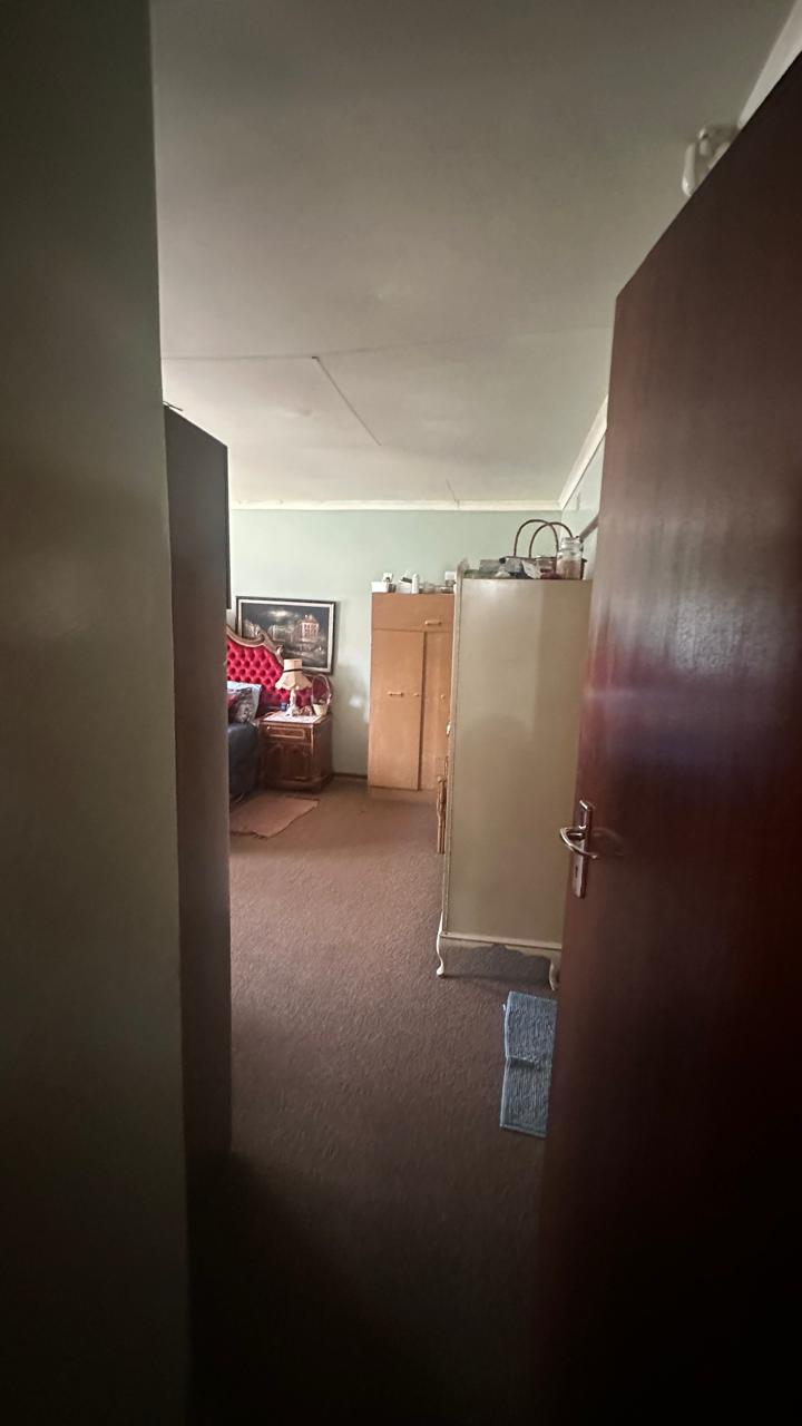 6 Bedroom Property for Sale in Reyno Ridge Mpumalanga