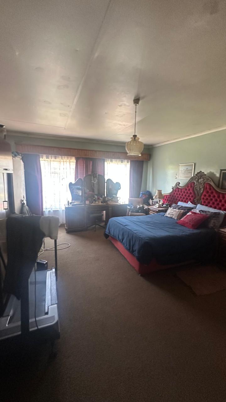 6 Bedroom Property for Sale in Reyno Ridge Mpumalanga